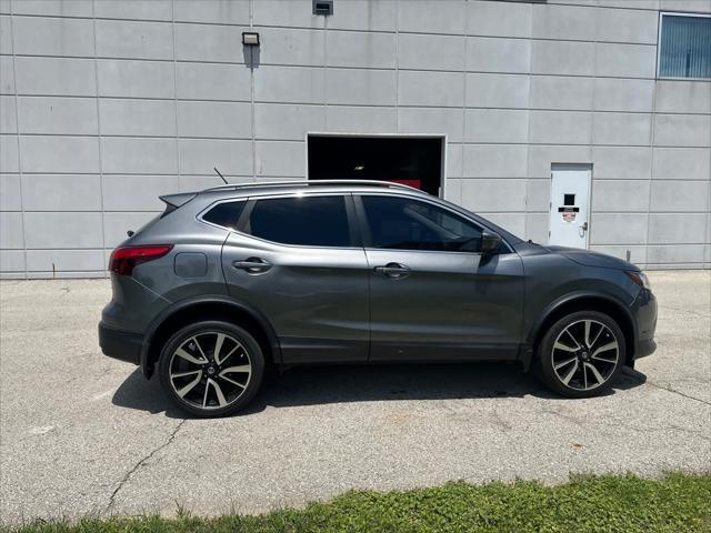 used 2017 Nissan Rogue Sport car