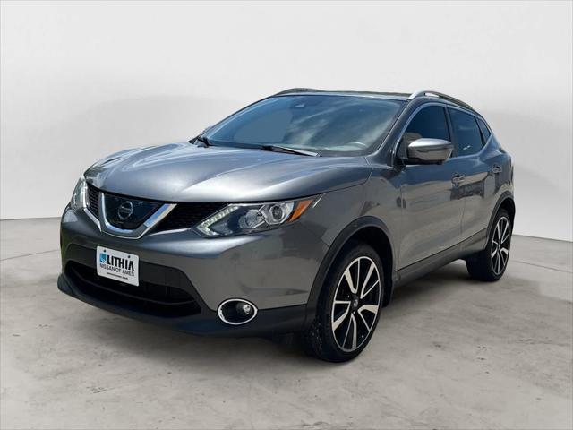 used 2017 Nissan Rogue Sport car