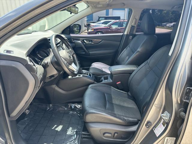 used 2017 Nissan Rogue Sport car