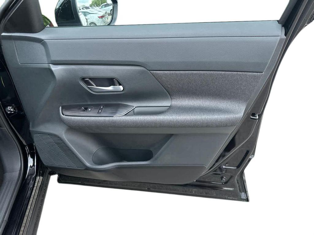 new 2025 Nissan Kicks car, priced at $27,150