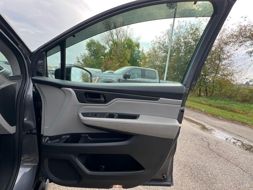 used 2018 Honda Odyssey car, priced at $21,999