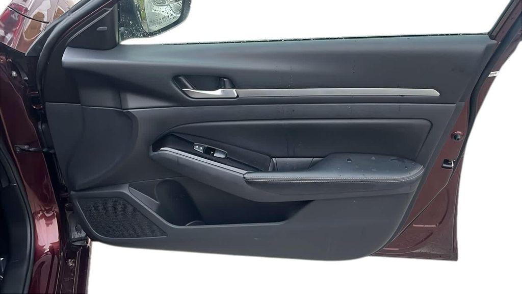 used 2023 Nissan Altima car, priced at $20,999
