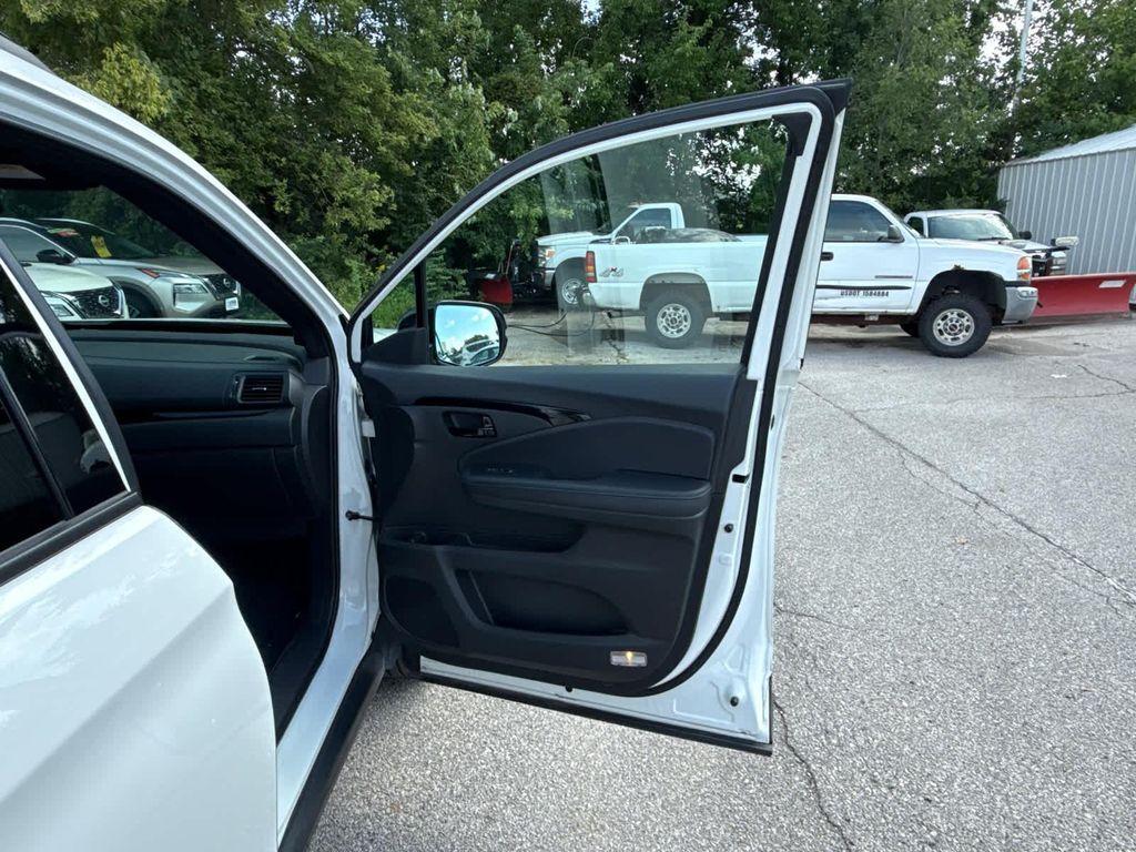 used 2023 Honda Passport car, priced at $31,999