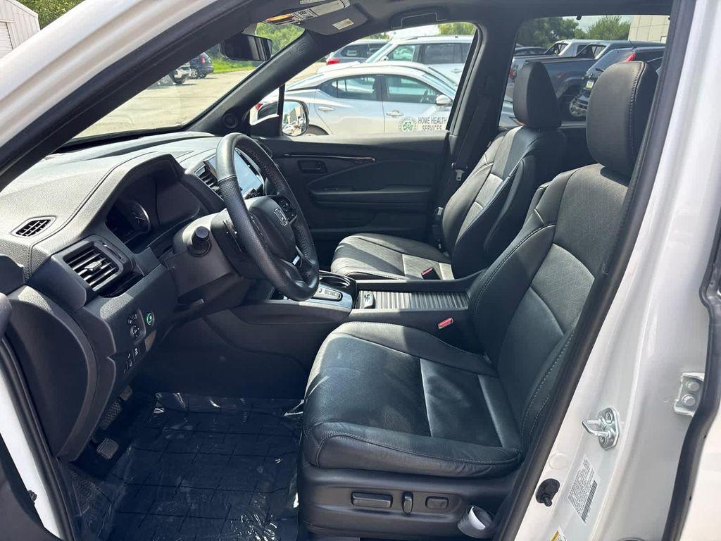 used 2023 Honda Passport car, priced at $31,999