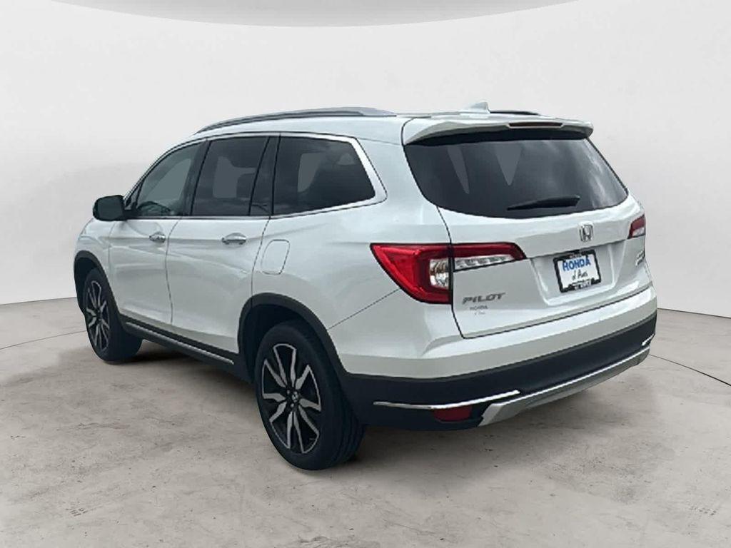 used 2022 Honda Pilot car, priced at $35,999