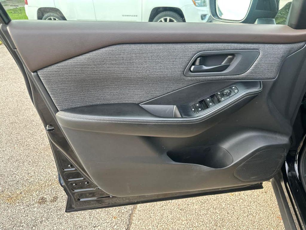 used 2021 Nissan Rogue car, priced at $18,999