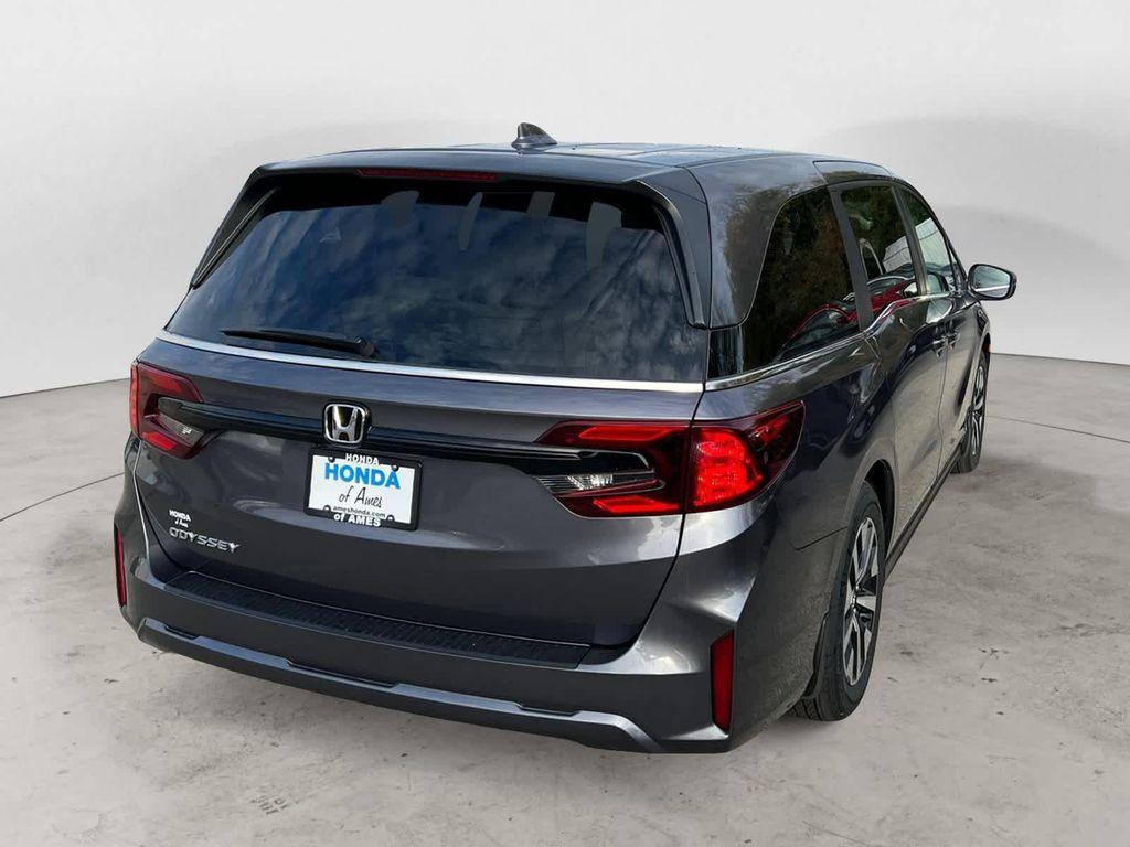 new 2026 Honda Odyssey car, priced at $44,290