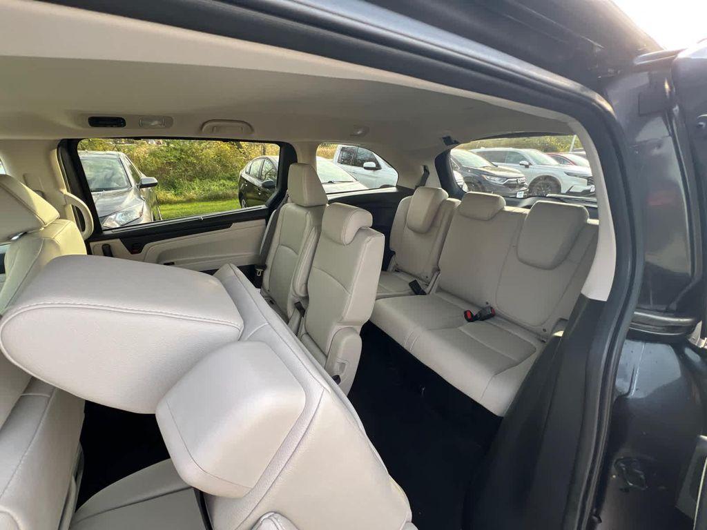 new 2026 Honda Odyssey car, priced at $44,290
