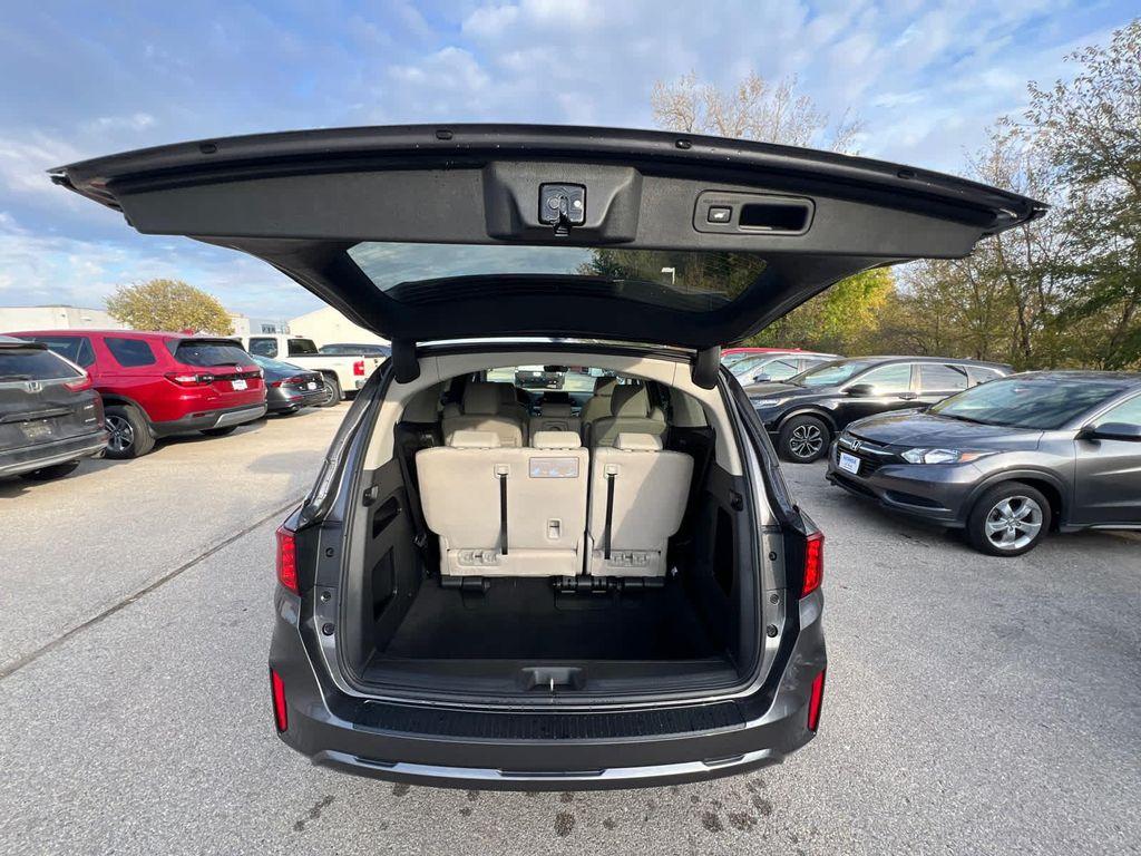 new 2026 Honda Odyssey car, priced at $44,290