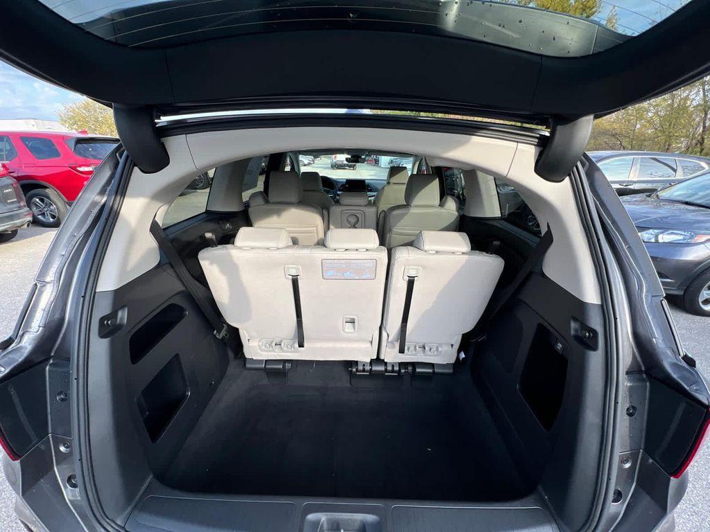 new 2026 Honda Odyssey car, priced at $44,290