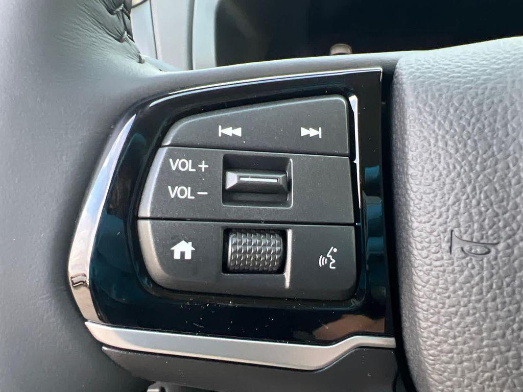 new 2026 Honda Odyssey car, priced at $44,290