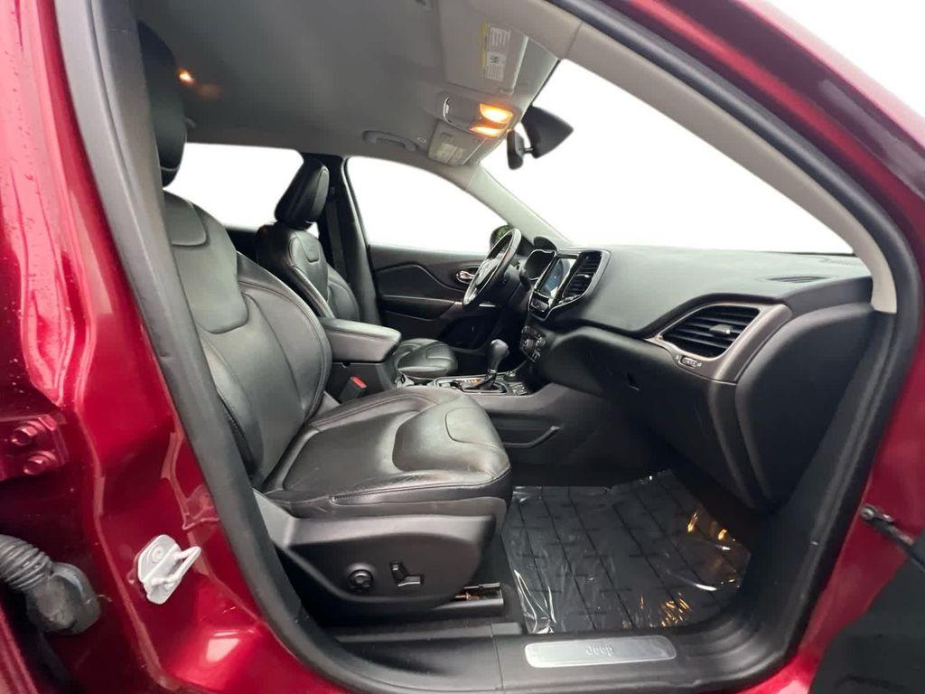 used 2019 Jeep Cherokee car, priced at $16,999