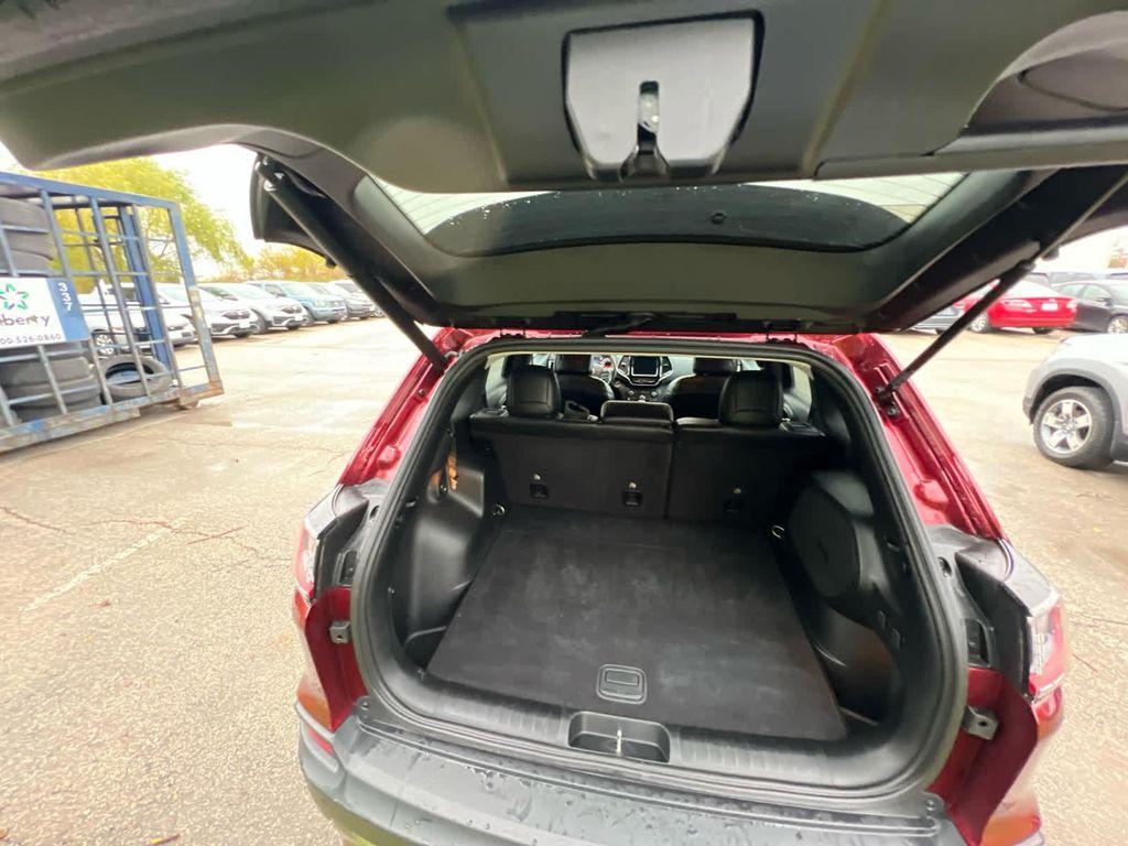 used 2019 Jeep Cherokee car, priced at $16,999