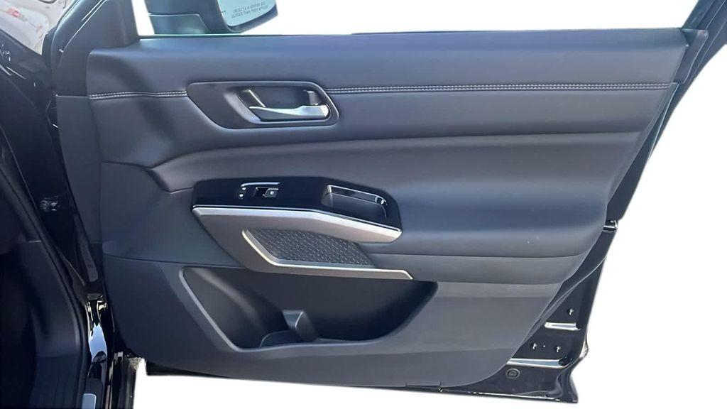 new 2025 Nissan Pathfinder car, priced at $50,432