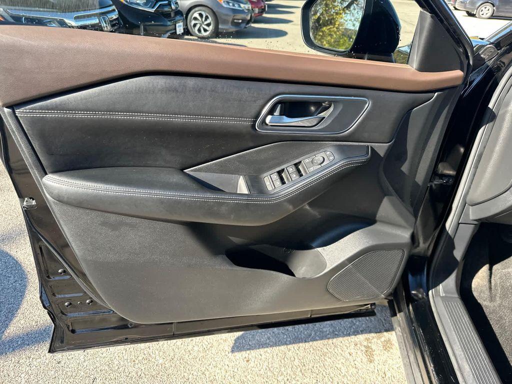 used 2021 Nissan Rogue car