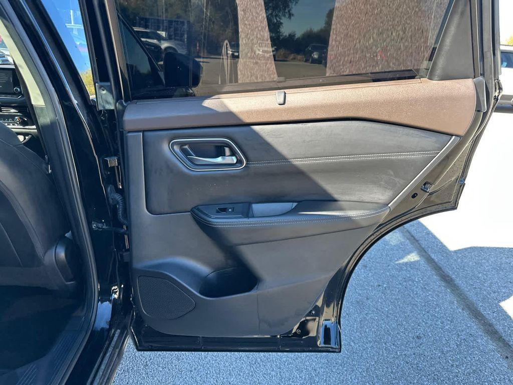 used 2021 Nissan Rogue car