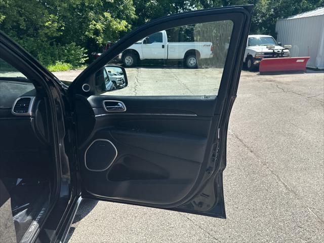 used 2015 Jeep Grand Cherokee car, priced at $16,999