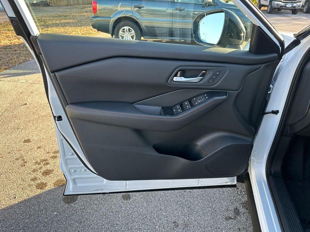 new 2026 Nissan Rogue car, priced at $35,384