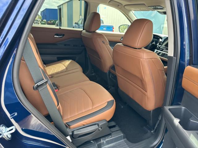 new 2025 Nissan Pathfinder car, priced at $50,493