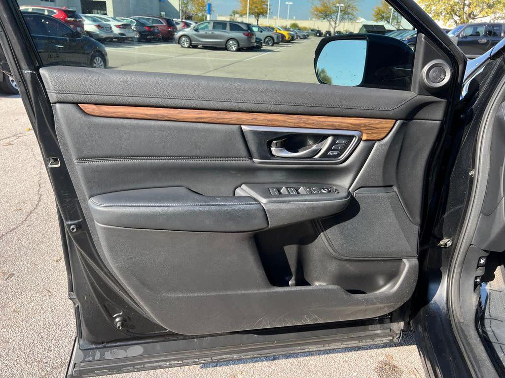 used 2020 Honda CR-V car, priced at $26,999