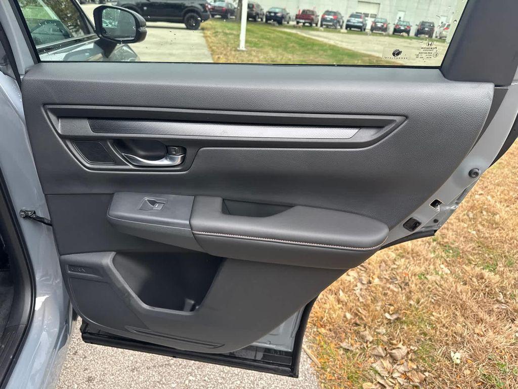 new 2026 Honda CR-V Hybrid car, priced at $40,705