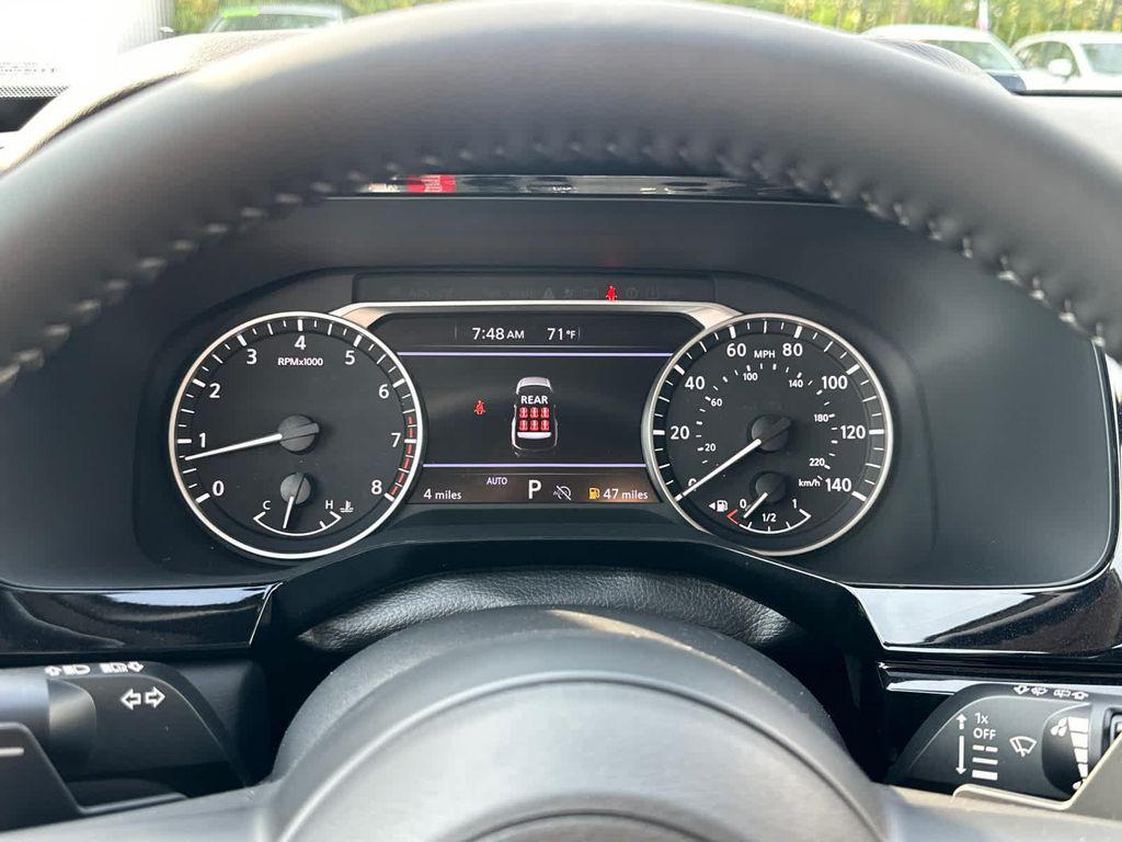 new 2025 Nissan Pathfinder car, priced at $40,978