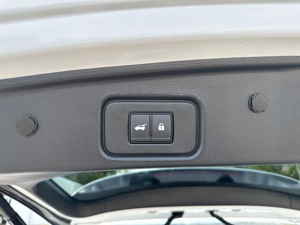 new 2025 Nissan Pathfinder car, priced at $40,978