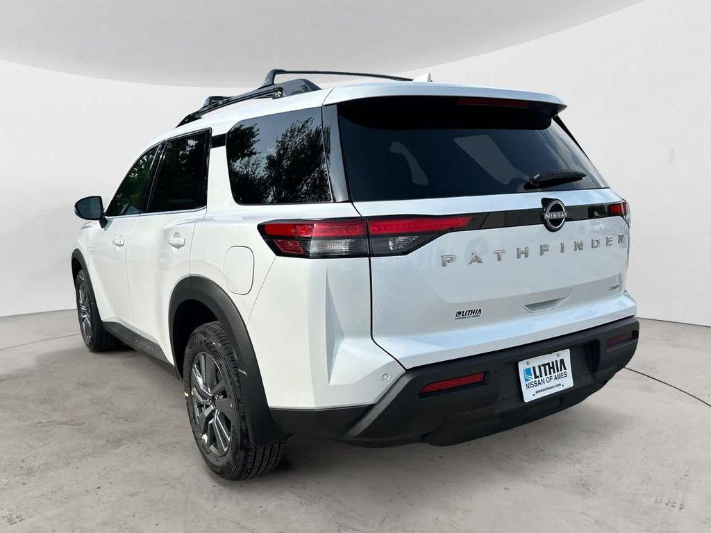 new 2025 Nissan Pathfinder car, priced at $40,978