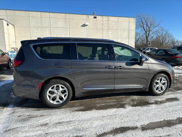 used 2020 Chrysler Pacifica car, priced at $24,999