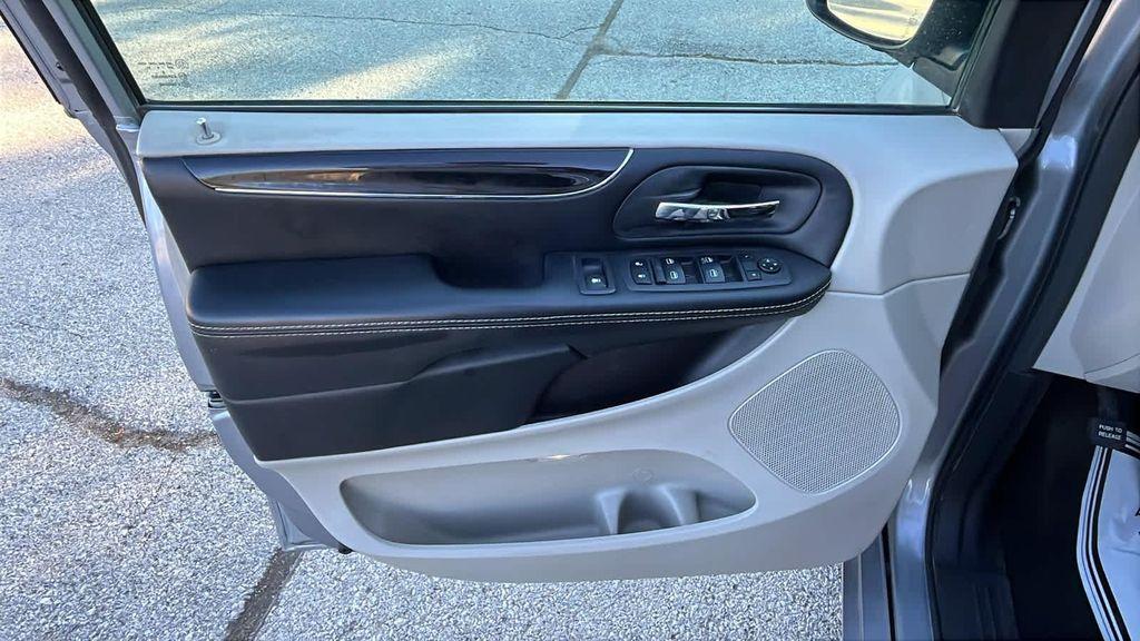 used 2019 Dodge Grand Caravan car, priced at $12,999