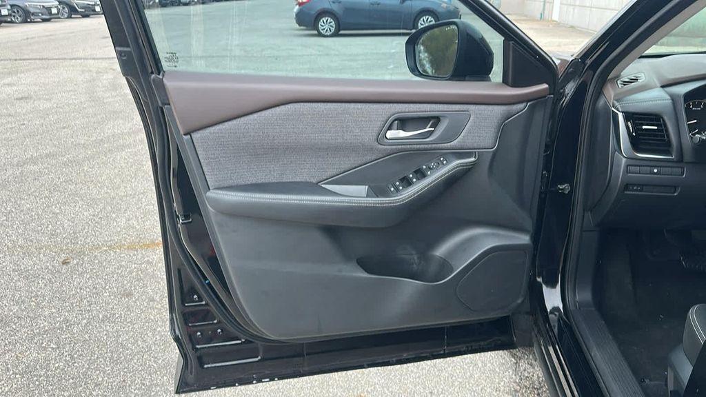 used 2021 Nissan Rogue car, priced at $22,999