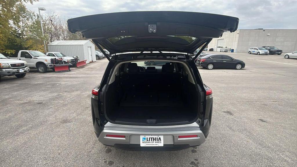 new 2025 Nissan Pathfinder car, priced at $44,126