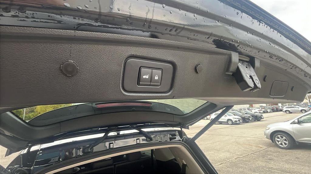 new 2025 Nissan Pathfinder car, priced at $44,126