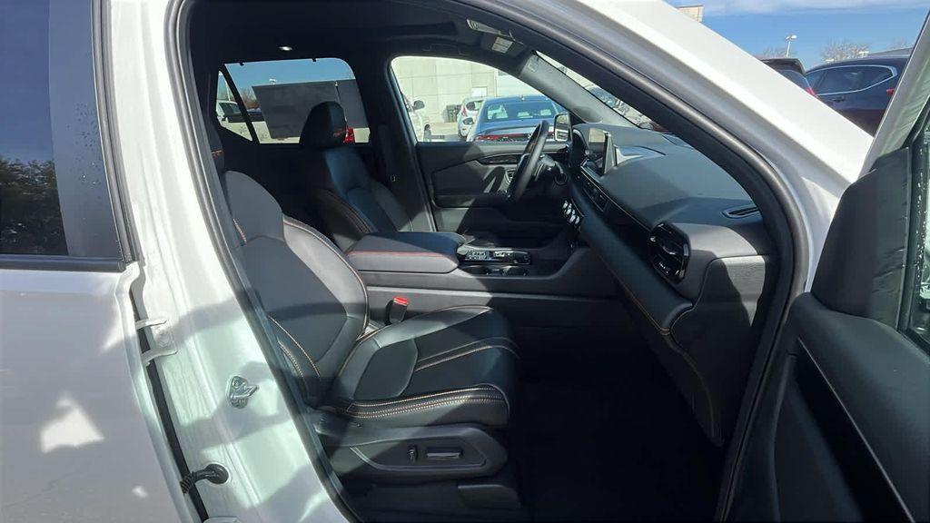 new 2025 Honda Pilot car, priced at $51,350