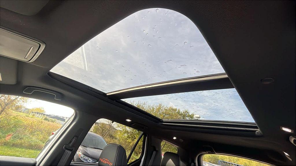 new 2025 Honda Pilot car, priced at $51,350