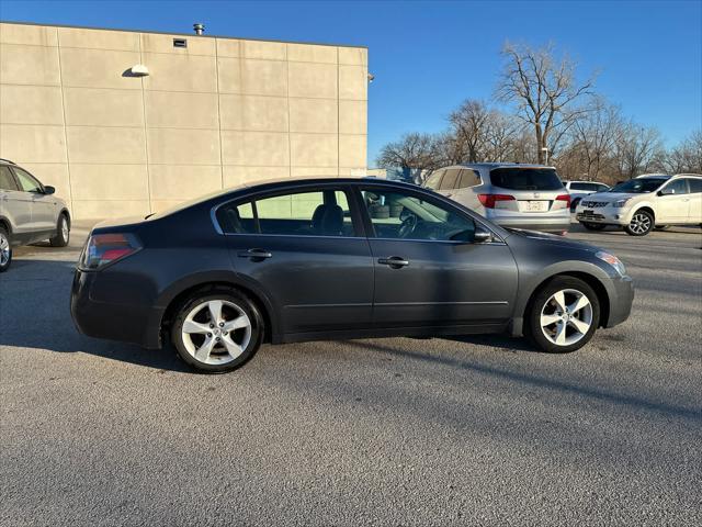 used 2009 Nissan Altima car, priced at $4,999