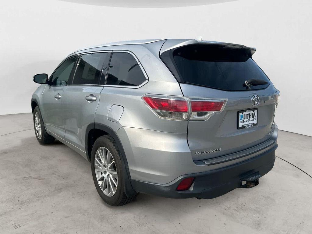 used 2014 Toyota Highlander car, priced at $16,999