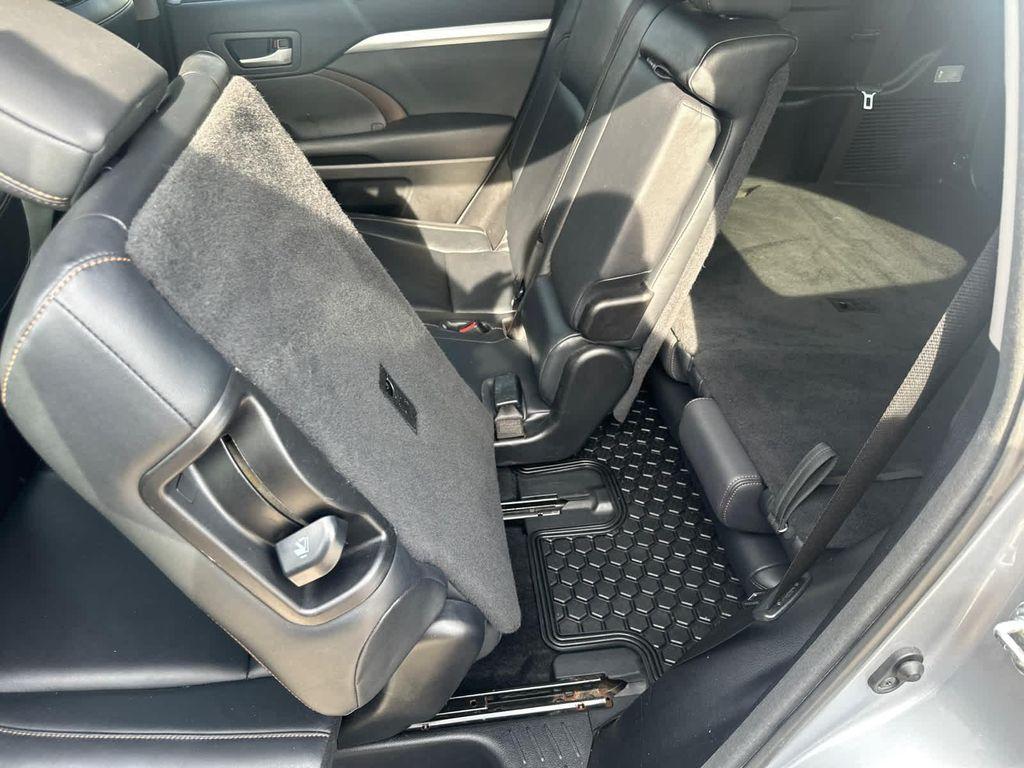 used 2014 Toyota Highlander car, priced at $16,999