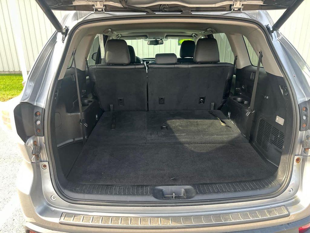 used 2014 Toyota Highlander car, priced at $16,999