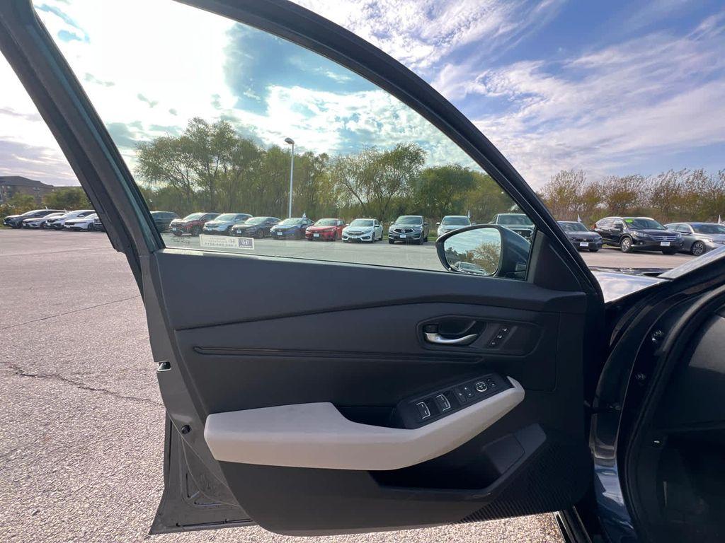 new 2025 Honda Accord Hybrid car, priced at $36,135