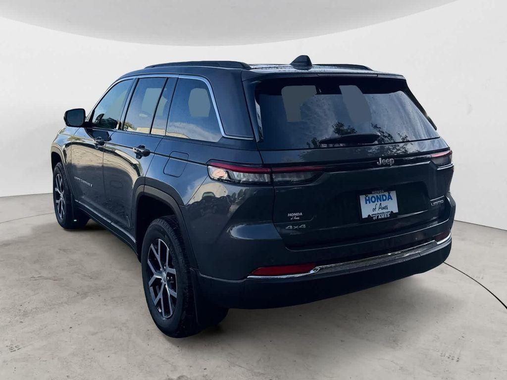 used 2025 Jeep Grand Cherokee car, priced at $39,999