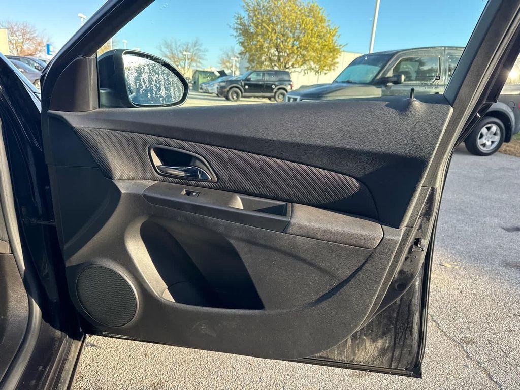 used 2013 Chevrolet Cruze car, priced at $7,999