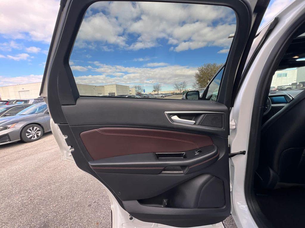 used 2020 Ford Edge car, priced at $20,999