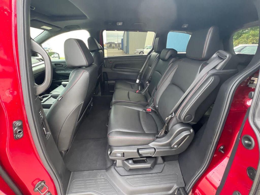 new 2026 Honda Odyssey car, priced at $45,800