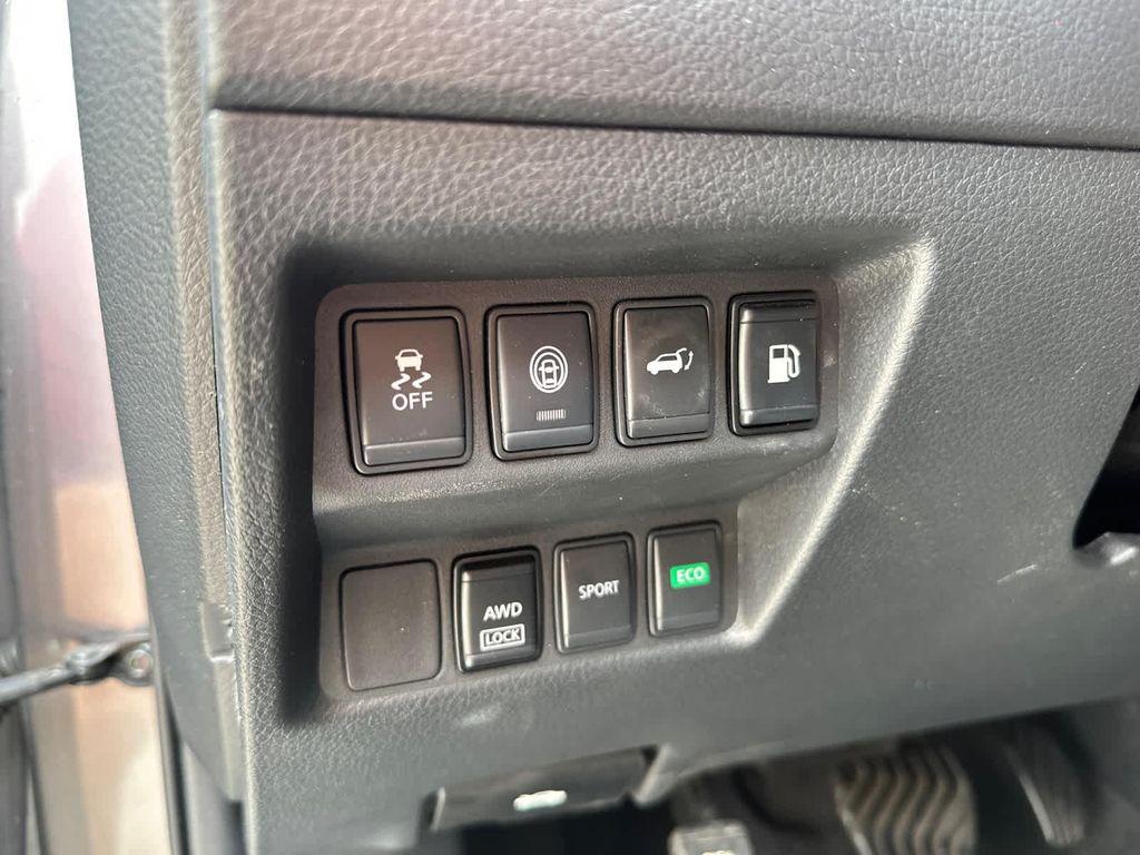 used 2020 Nissan Rogue car, priced at $17,999