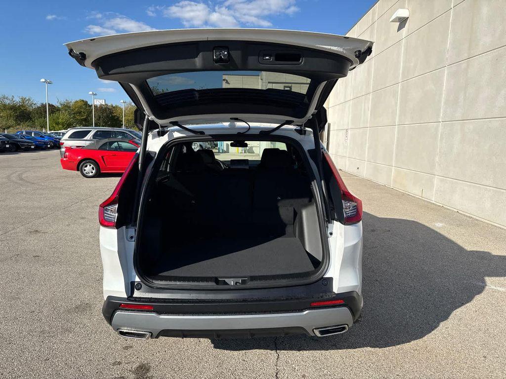 new 2026 Honda CR-V Hybrid car, priced at $40,705