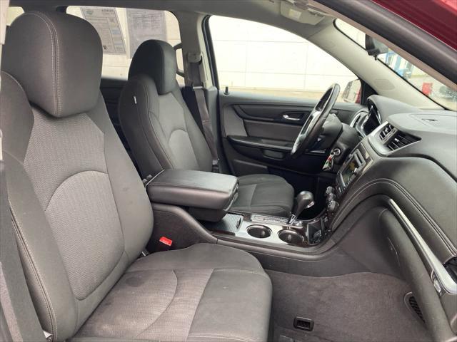 used 2015 Chevrolet Traverse car, priced at $11,999