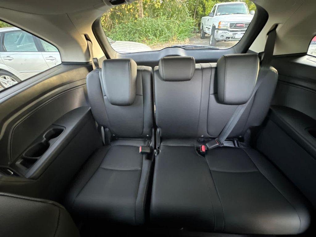 new 2026 Honda Odyssey car, priced at $44,290