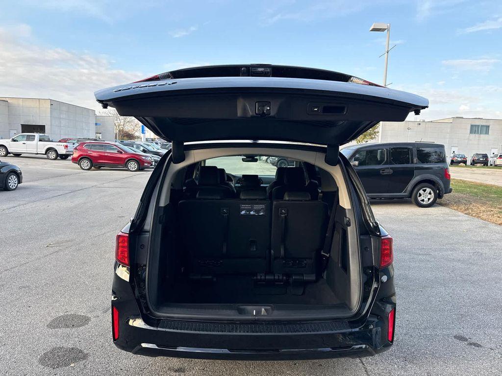 new 2026 Honda Odyssey car, priced at $44,290