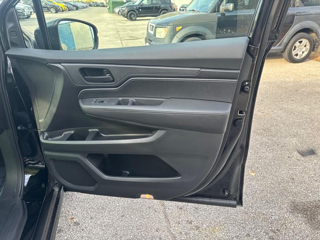 new 2026 Honda Odyssey car, priced at $44,290